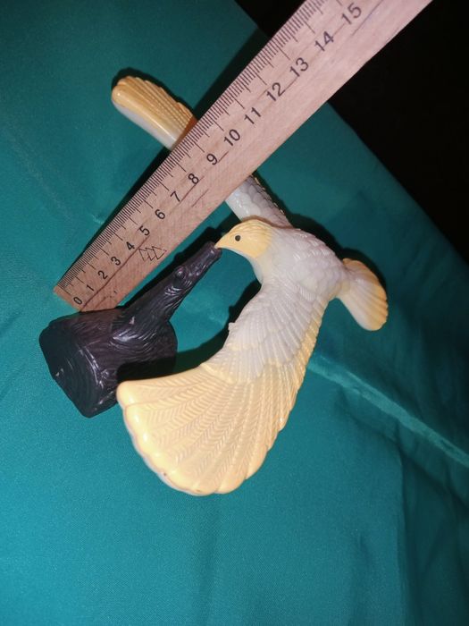 Балансирующая птица парящий орёл