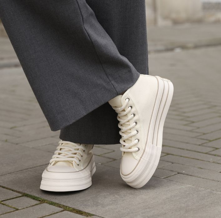 Кеди жіночі (молочні)