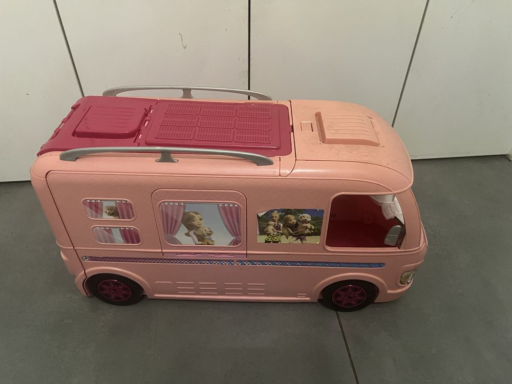 Barbie campervan