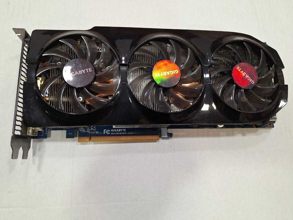 Видеокарта Gigabyte Radeon HD7970 3072MB GDDR5, 384bit (GV-R797OC-3G)