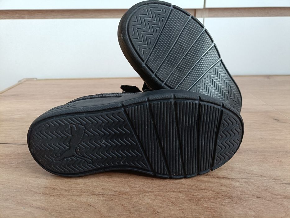 Buty PUMA r.30 18cm jak nowe Oryginalne