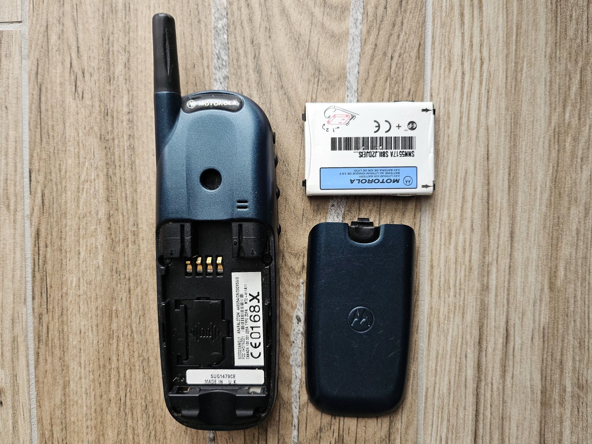 Motorola Timeport L7089 tri-band dla kolekcjonera stary telefon