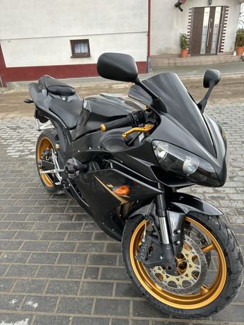 Yamaha R1 rn19 zadbana