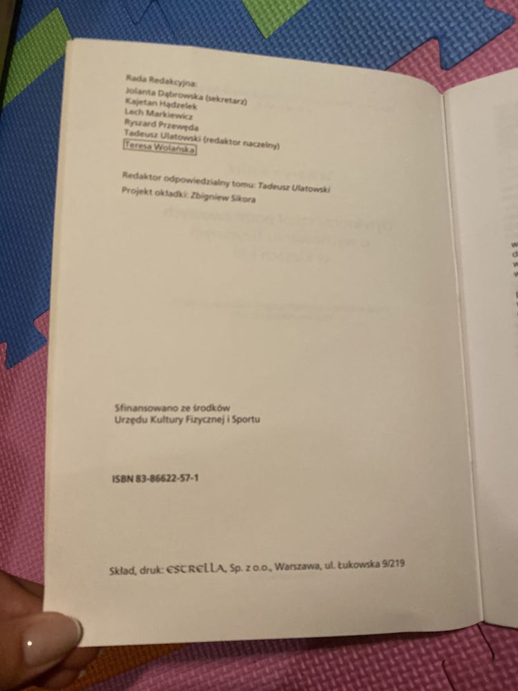 Książka Dyrektorzy szkół podatawowych o wychowaniu fiz w klasach I-III