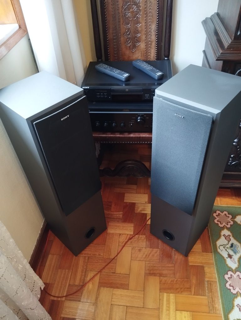Sistema de Som Sony, Amplificador, leitor de CD e Colunas