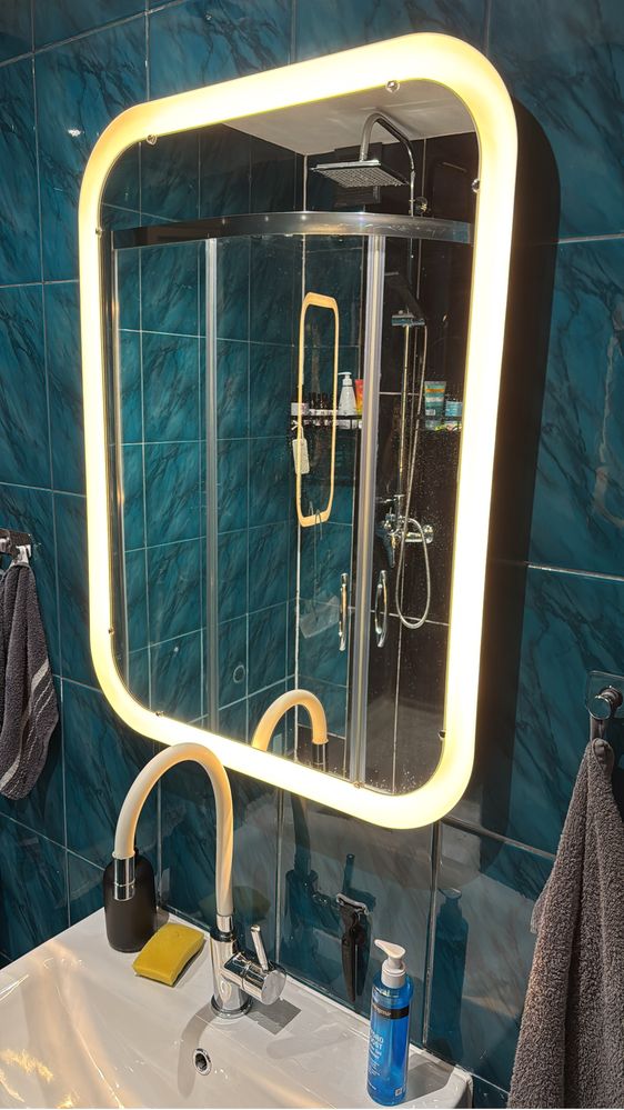 Lustro łazienkowe led