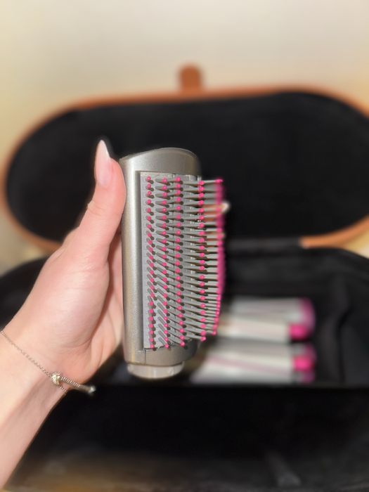 Dyson стайлер новий