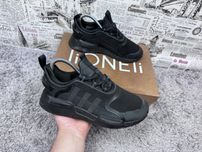 Кросівки Adidas NMD_R1 V3 Розмім 39 / Original Взуття