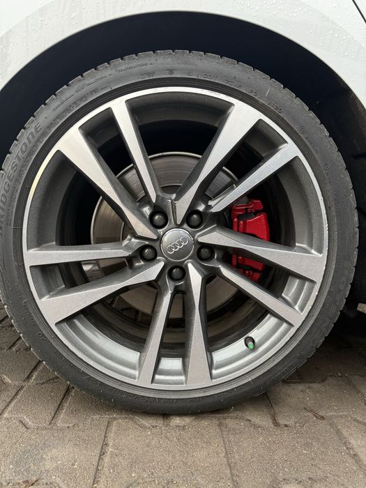 Оригінальні диски Audi r19