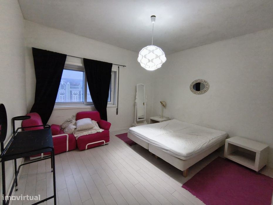 Quarto para arrendar na Avenida Lourenço Peixinho, Aveiro