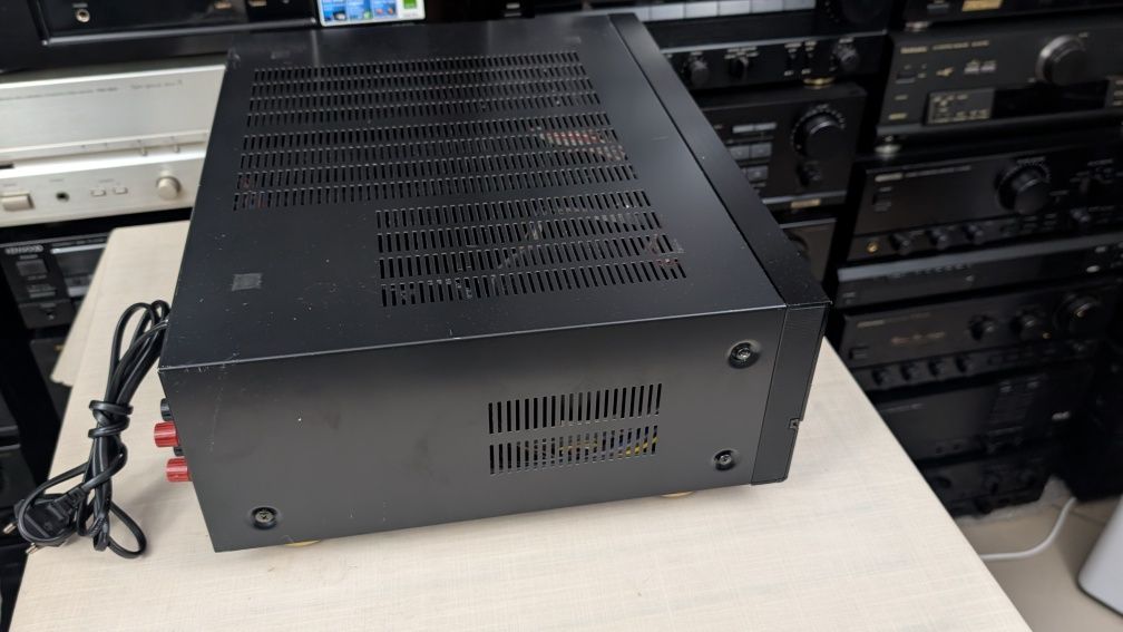 Denon PMA-1520 Audiofilski wzmacniacz stereo z przetwornikiem DAC