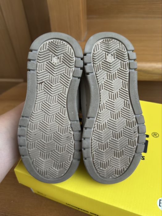 Демісезонні черевики для дівчинки Tutubi 27р.