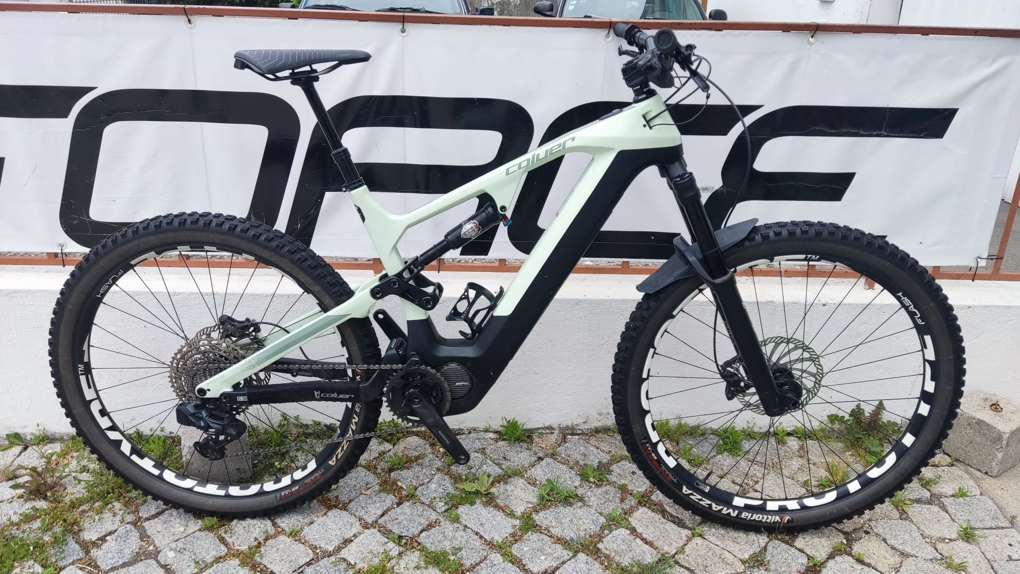 Ebike Coluer Switch CR carbono