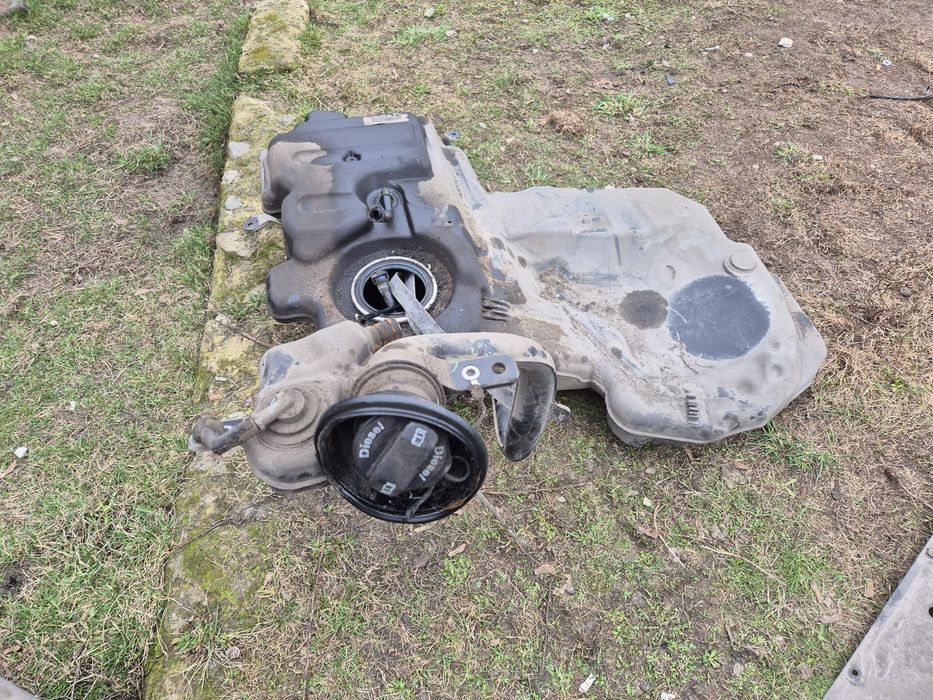 Zbiornik paliwa audi a6 c6 2.0tdi  oska sedan przed lift