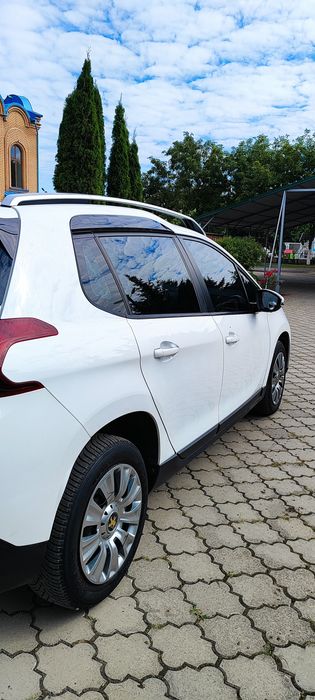 Кросовер  Peugeot-2008 2017 автомат,пробіг69т.км. АТ(110к.с)