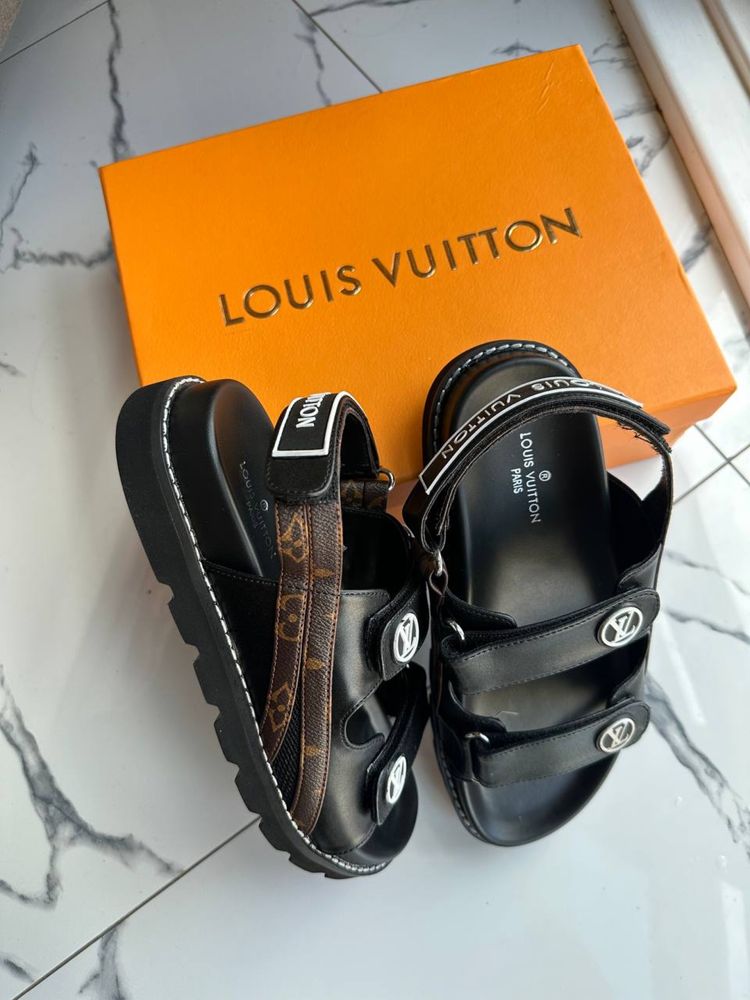 Louis Vuitton босоножки женские (сандали ) босоніжки жіночі