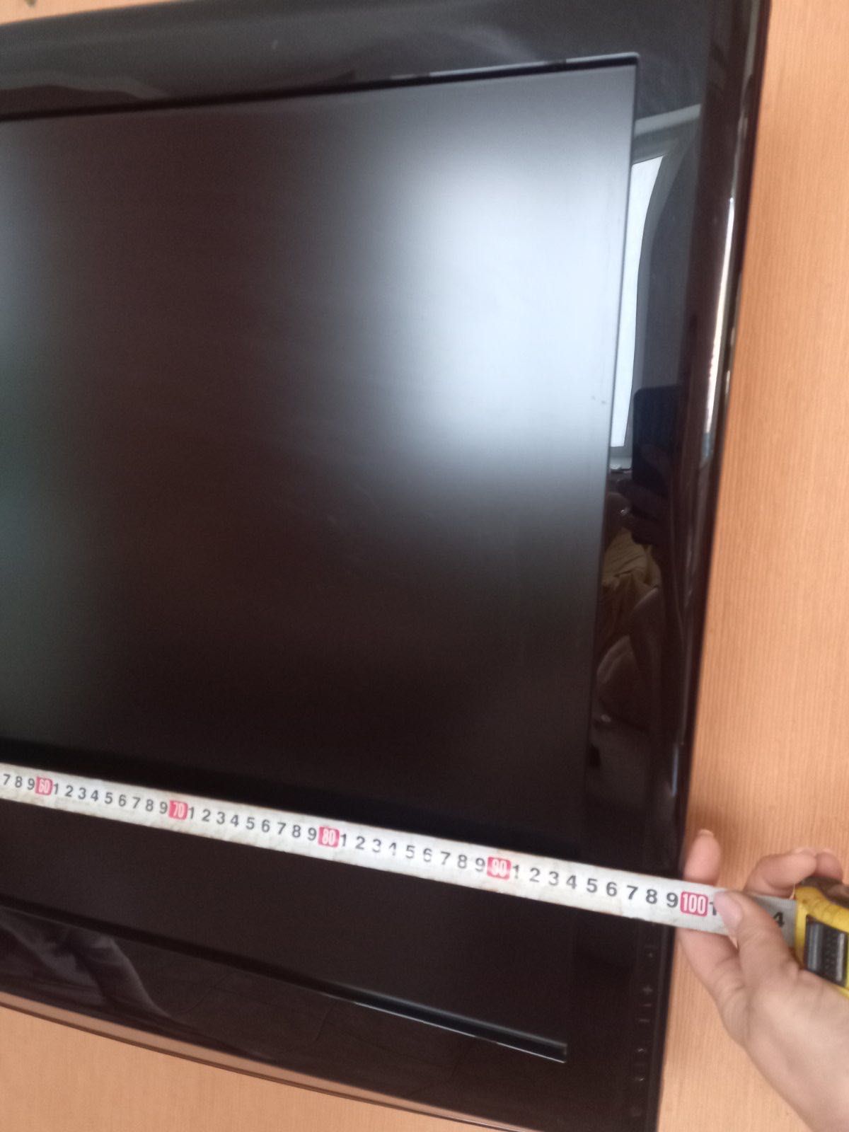 Телевизор Samsung 40 дюймов 40 R 81 bx/nwt