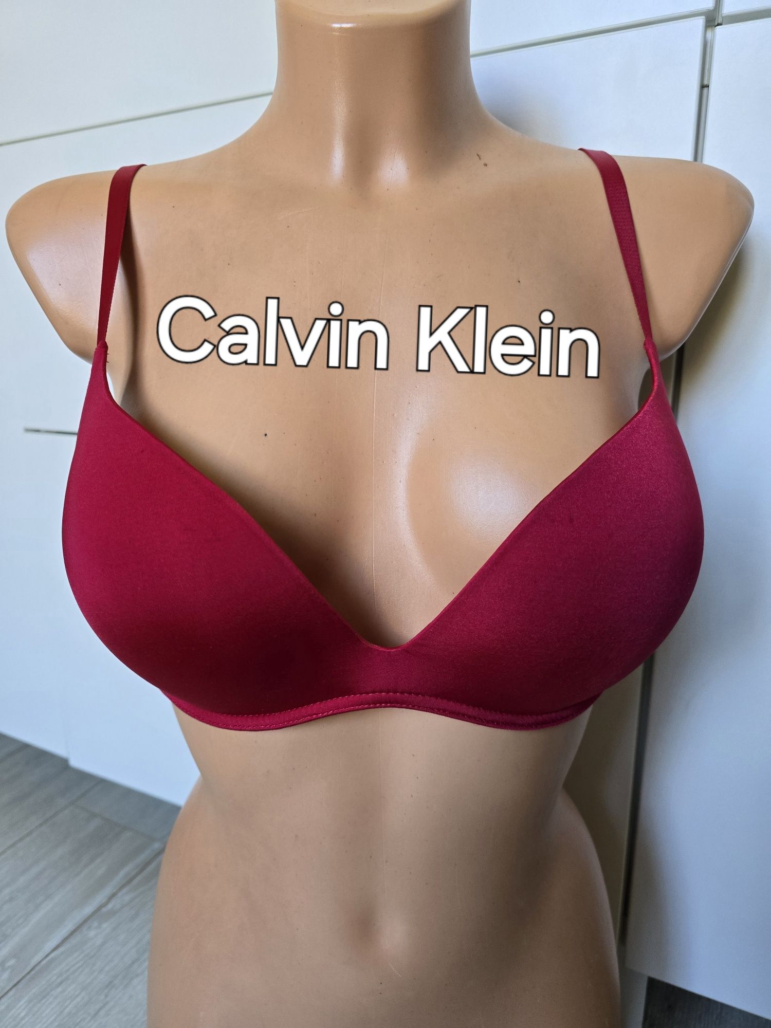 Calvin Klein biustonosz push up 75c