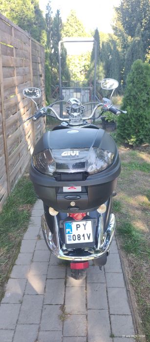 Skuter La Souris Futuro Retro