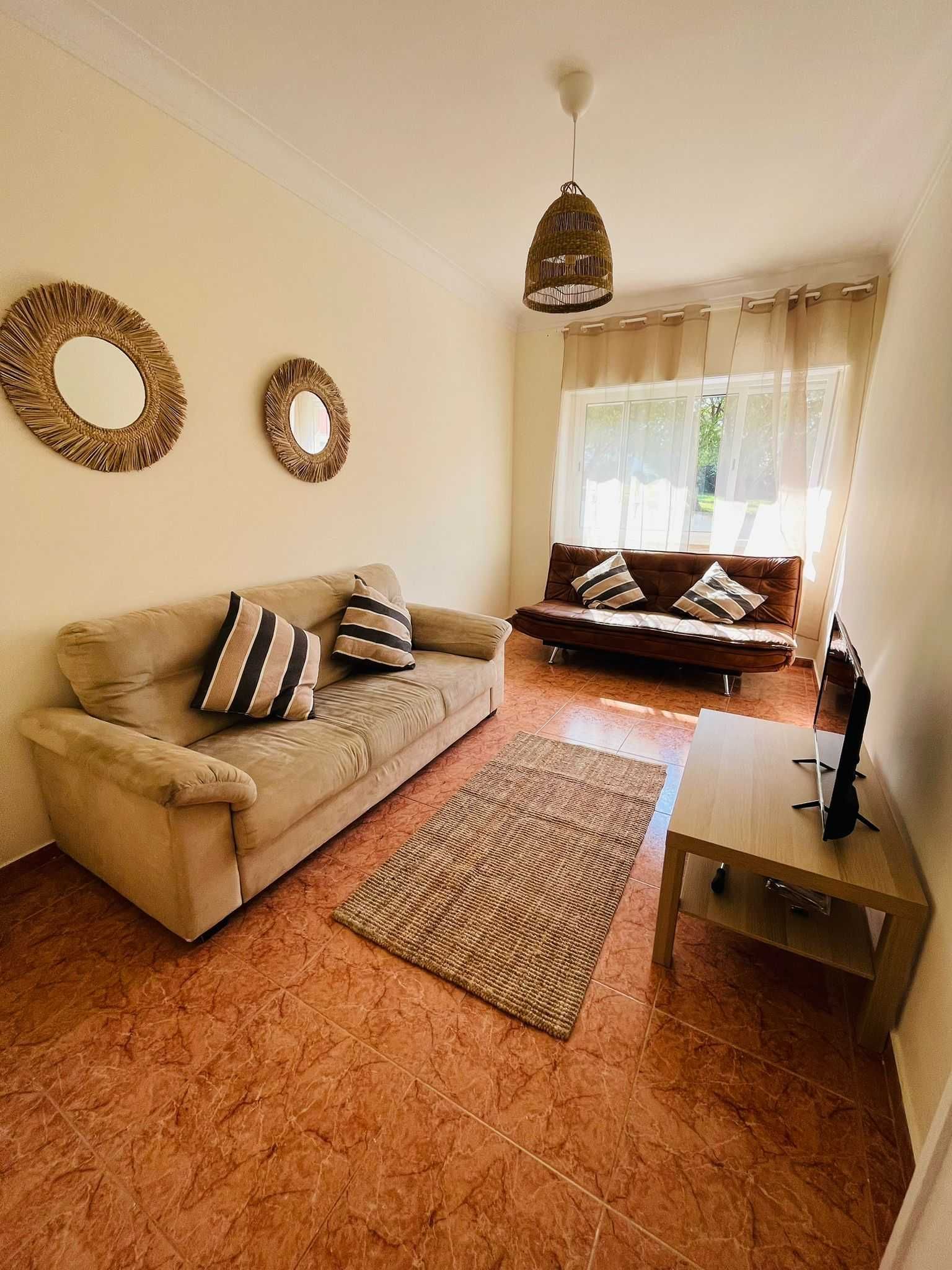 Quarto na Trafaria 7min praia sem caução