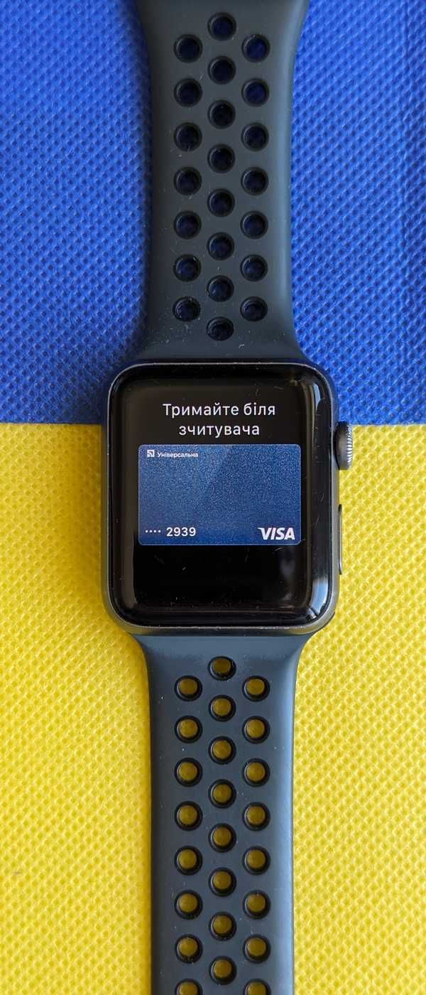 Гарантія США Apple Watch Series 3 42 mm все працює Акб 88 %