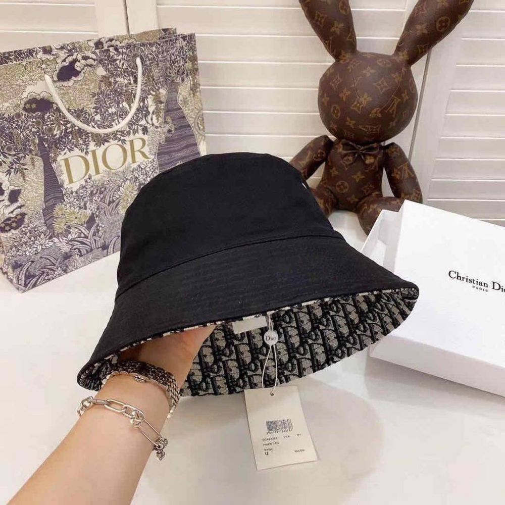 Панама chanel dior та інші
