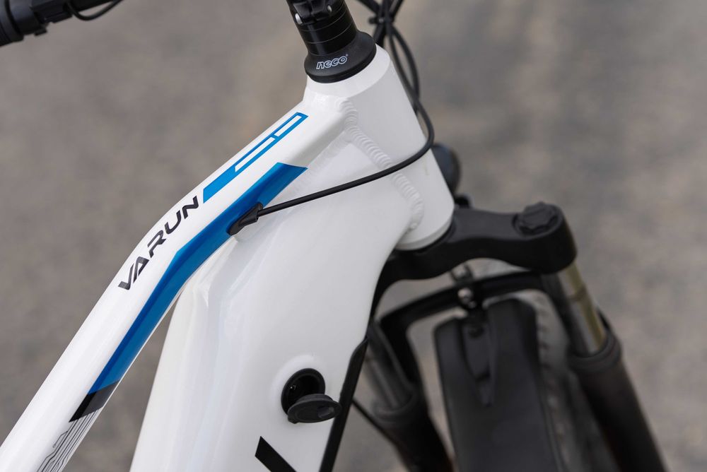 Rower elektryczny VARUN S26-1