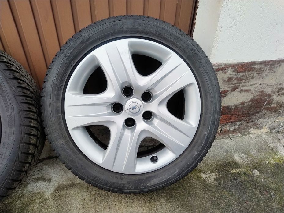 Komplet kół zimowych felgi strukturalne Opel Insignia 5x120 17/50/225