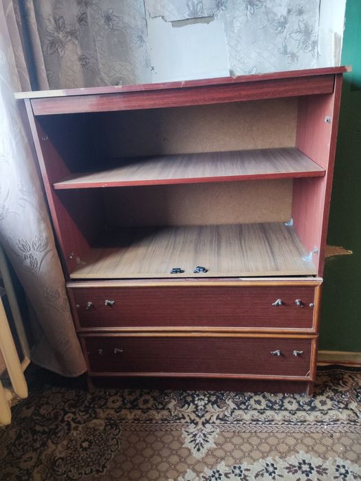 Віддам безкоштовно з самовивозом меблі