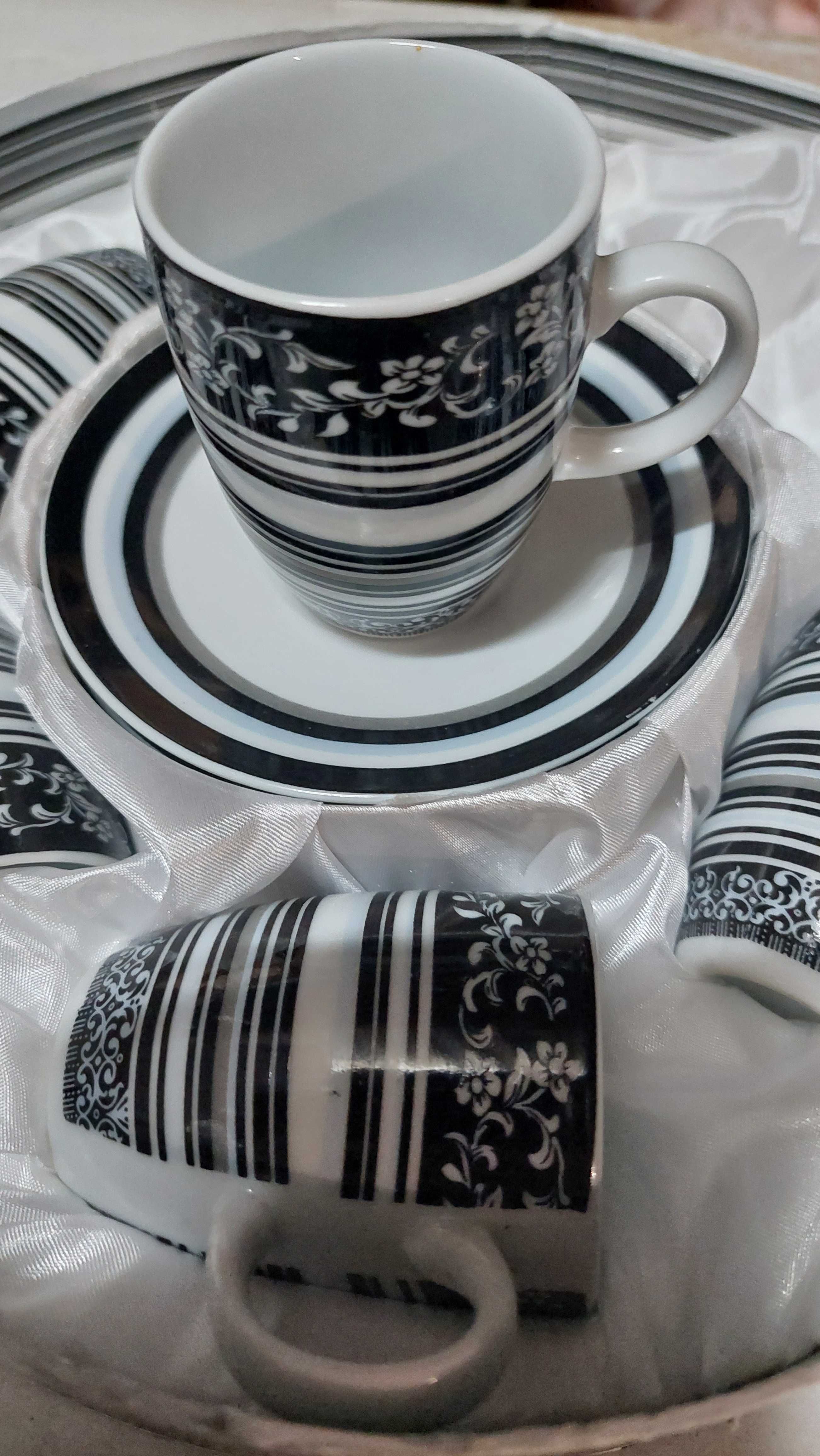 Conjunto chávenas de café