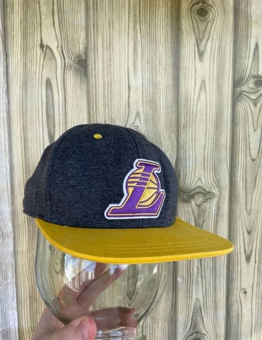 Оригинал Lakers adidas