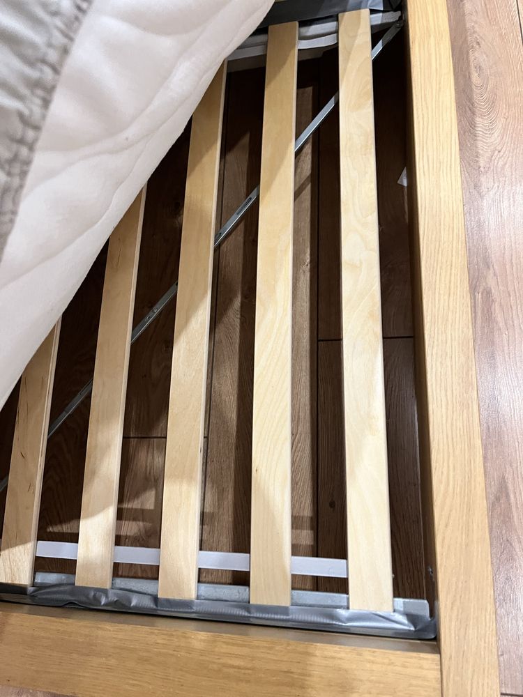 IKEA zestaw malm łóżko 180x200 + materac  + toaletka + 2 stoliki nocne