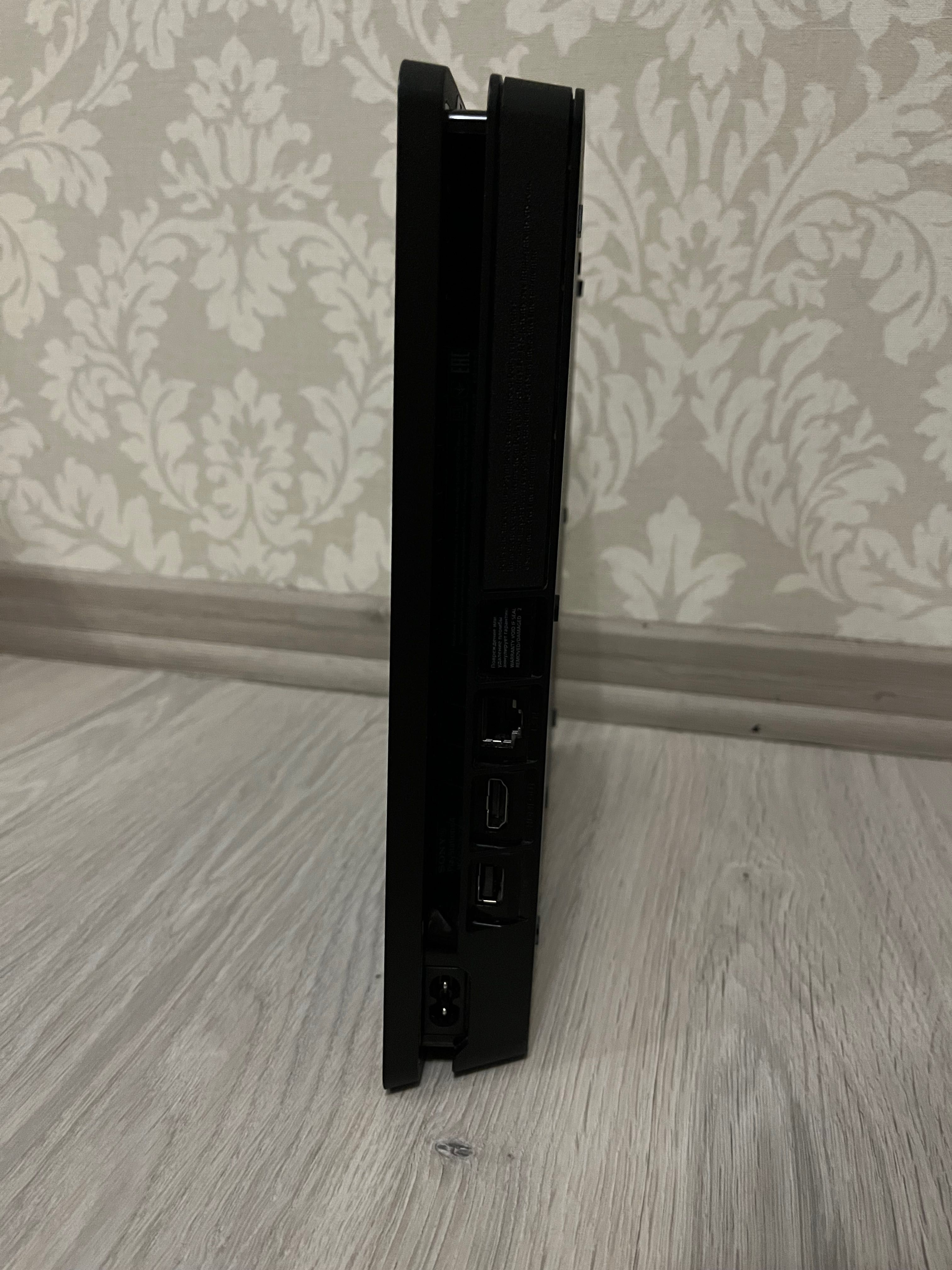 PlayStation 4 Slim 1TB