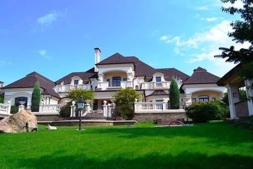 Конча Заспа, Дамба 3 км, дом 1200 м2, выход на Днепр