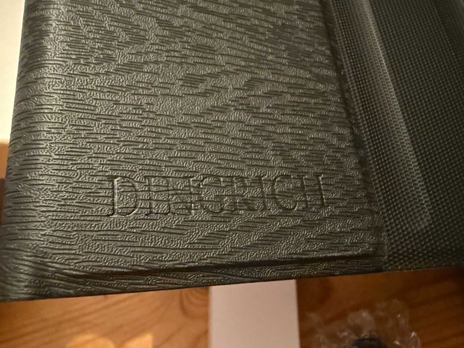 DINGRICH Magnetyczne Etui z Klawiaturą Bluetooth do iPad 9,7ʺ / 10,5ʺ