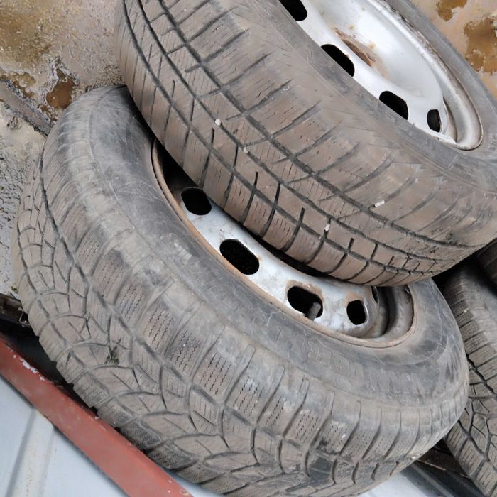 Felgi stalowe 15" 5x100 seat VW skoda +opony zimowe