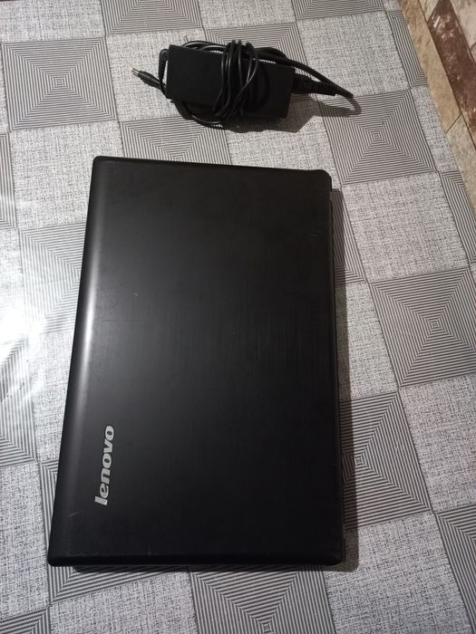 Lenovo G780 17.3 дюйма Intel i7 3630qm 8ядер ram 4гб SSD 256GB  Акб 2ч