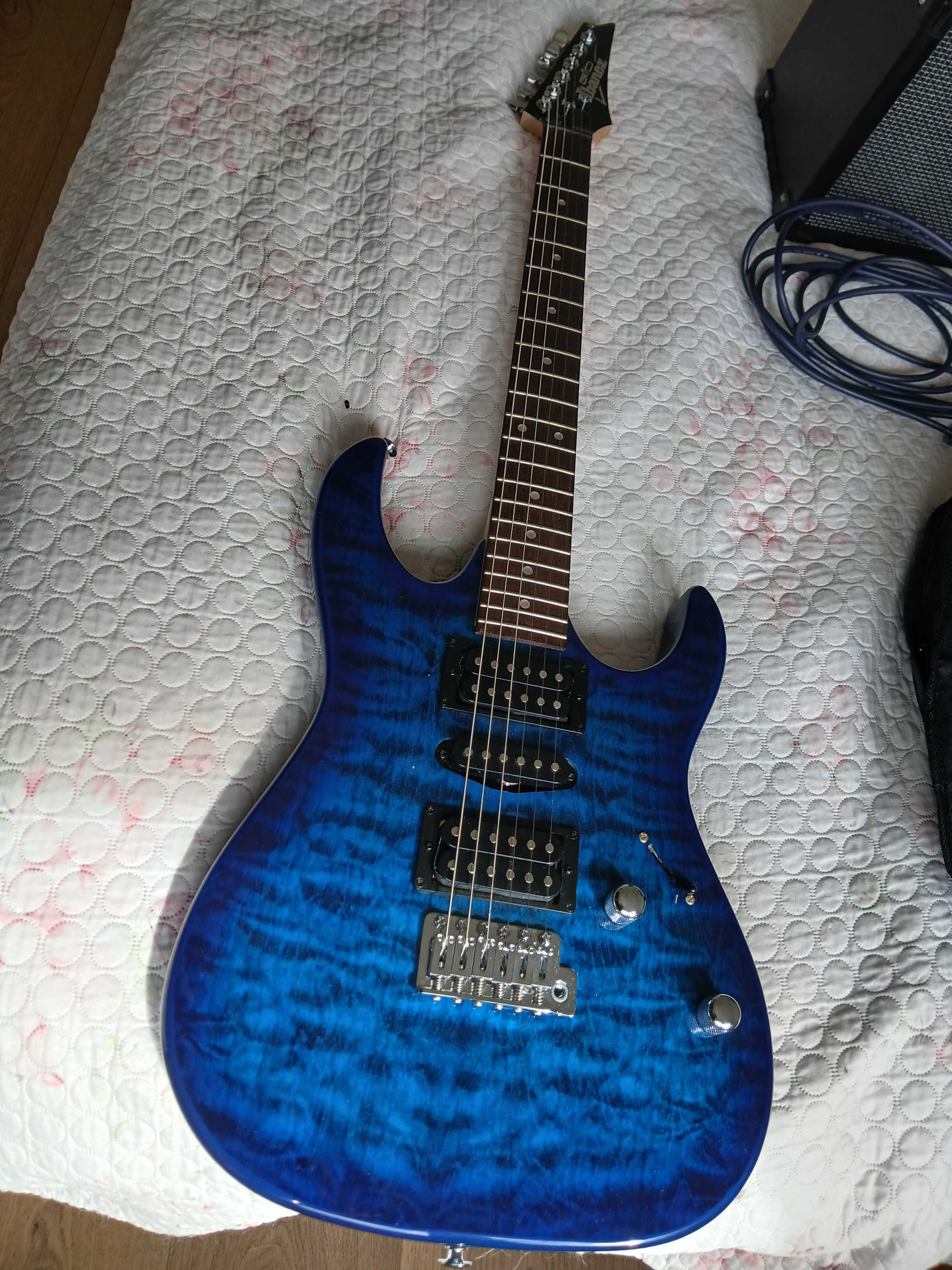 Sprzedam piekną gitare elektryczną Ibanez z wzmacniaczem