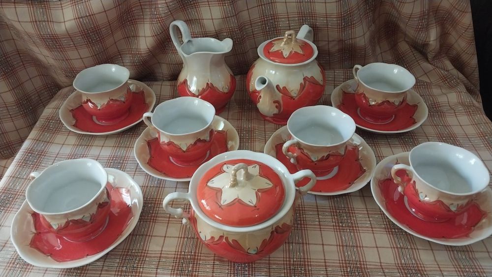 Продаю чайный сервиз "Красный бутон" Барановка"