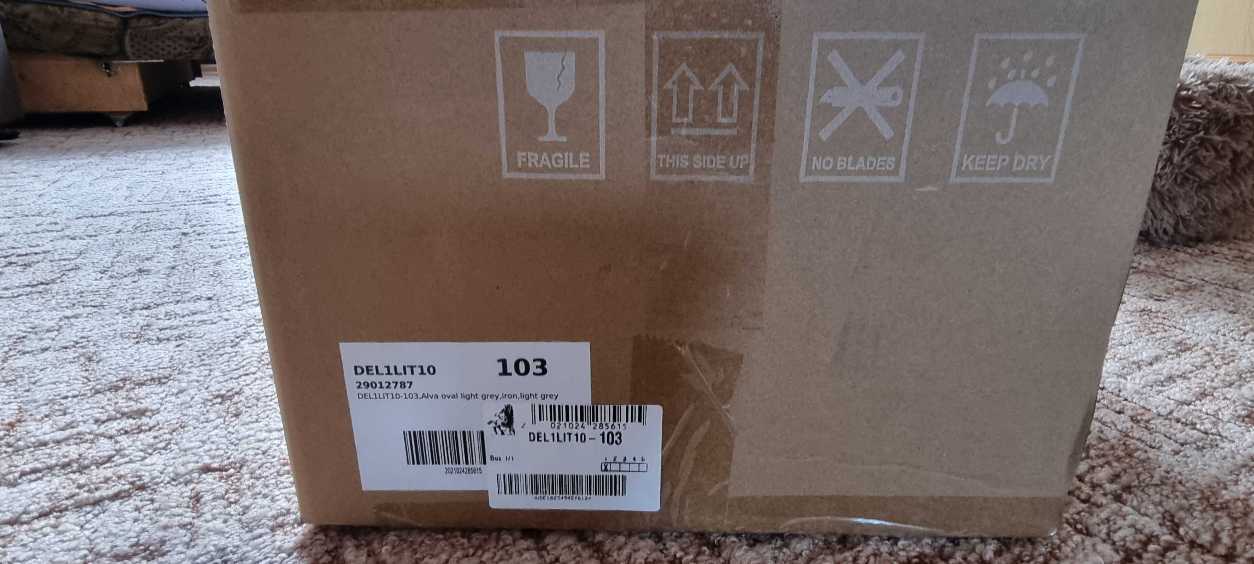 lampa wisząca nadblatowa LED z cieplym światłem