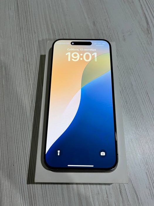 Продается  айфон 15 Про Мах