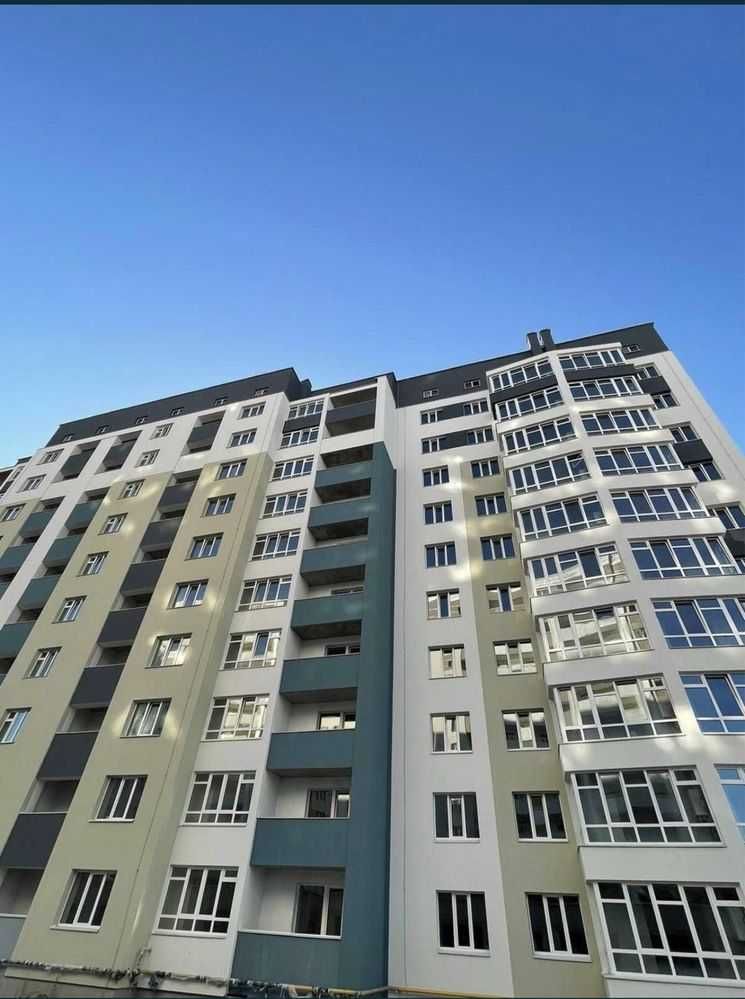 Продаж 2к квартири 71 кв. м, Озерна, Рауш