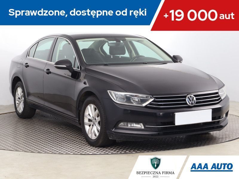 Volkswagen Passat 2.0 TDI, Salon Polska, Navi, Klimatronic, Tempomat, Parktronic