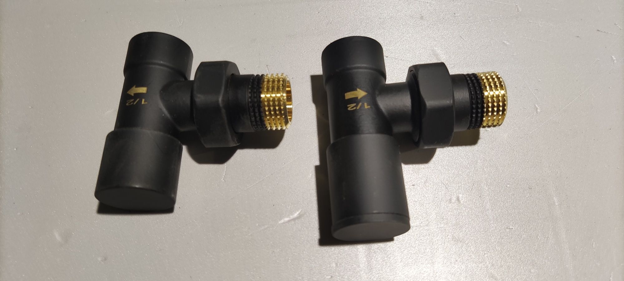 Grzejnik łazienkowy 110x45 czarny zawory plus  inne wymiary