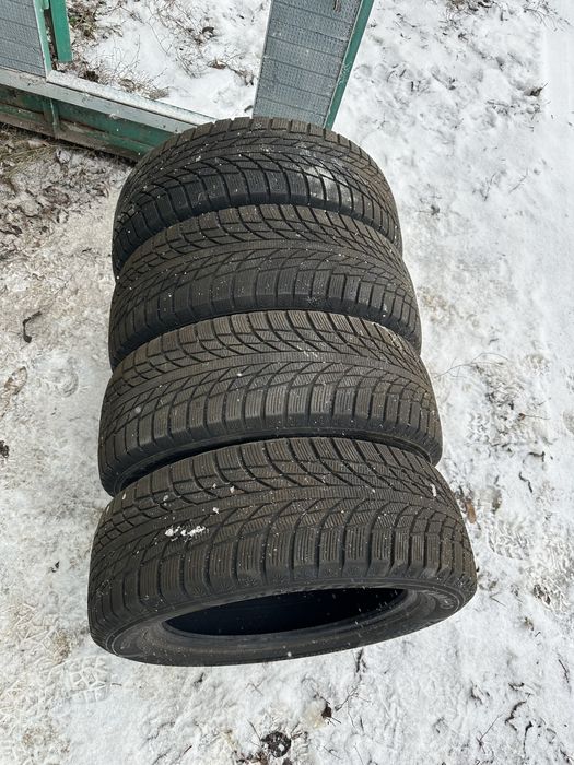 Kumho WinterCraft Ice WI51 R17 225/55