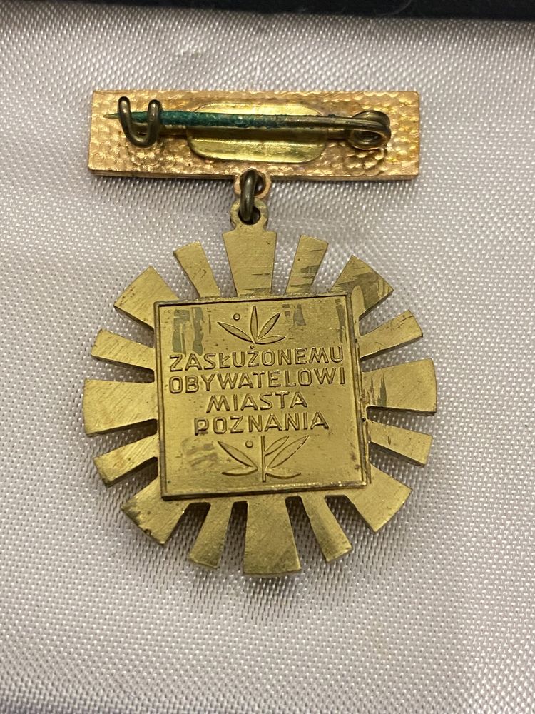 Odznaka Zasłużonemu Obywatelowi miasta Poznania Złocony tombak