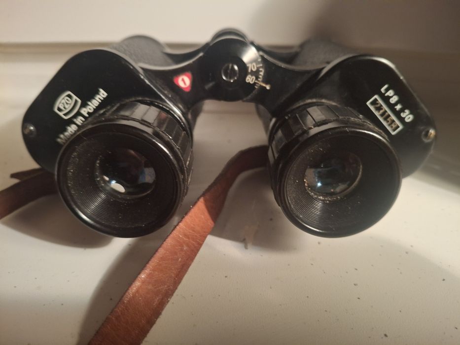 Stara lornetka wojskowa