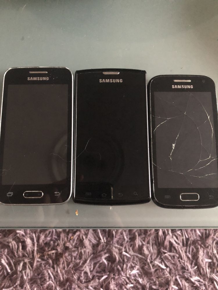 3 samsungs ( para peças)