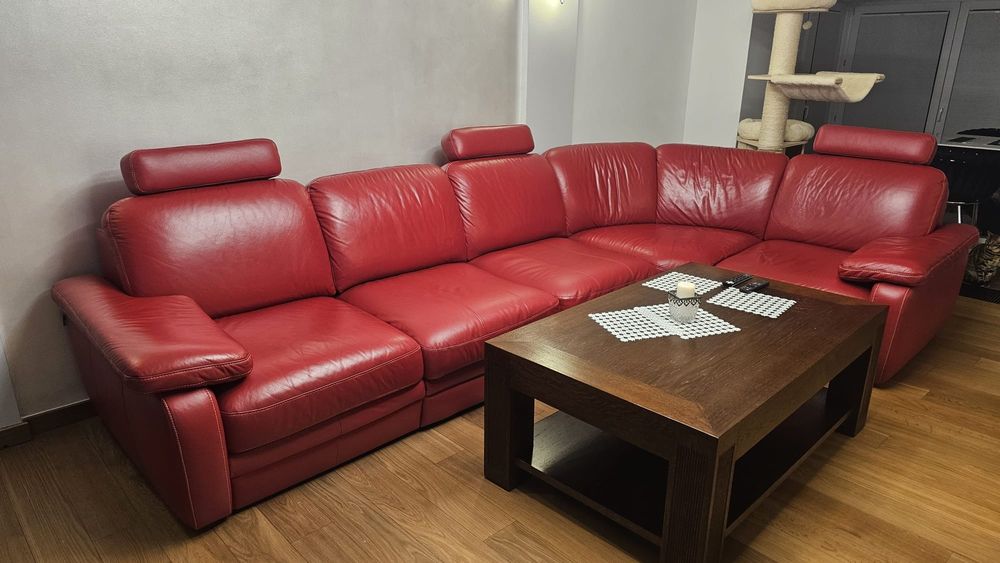 Kanapa sofa skórzana oraz ława stolik kawowy