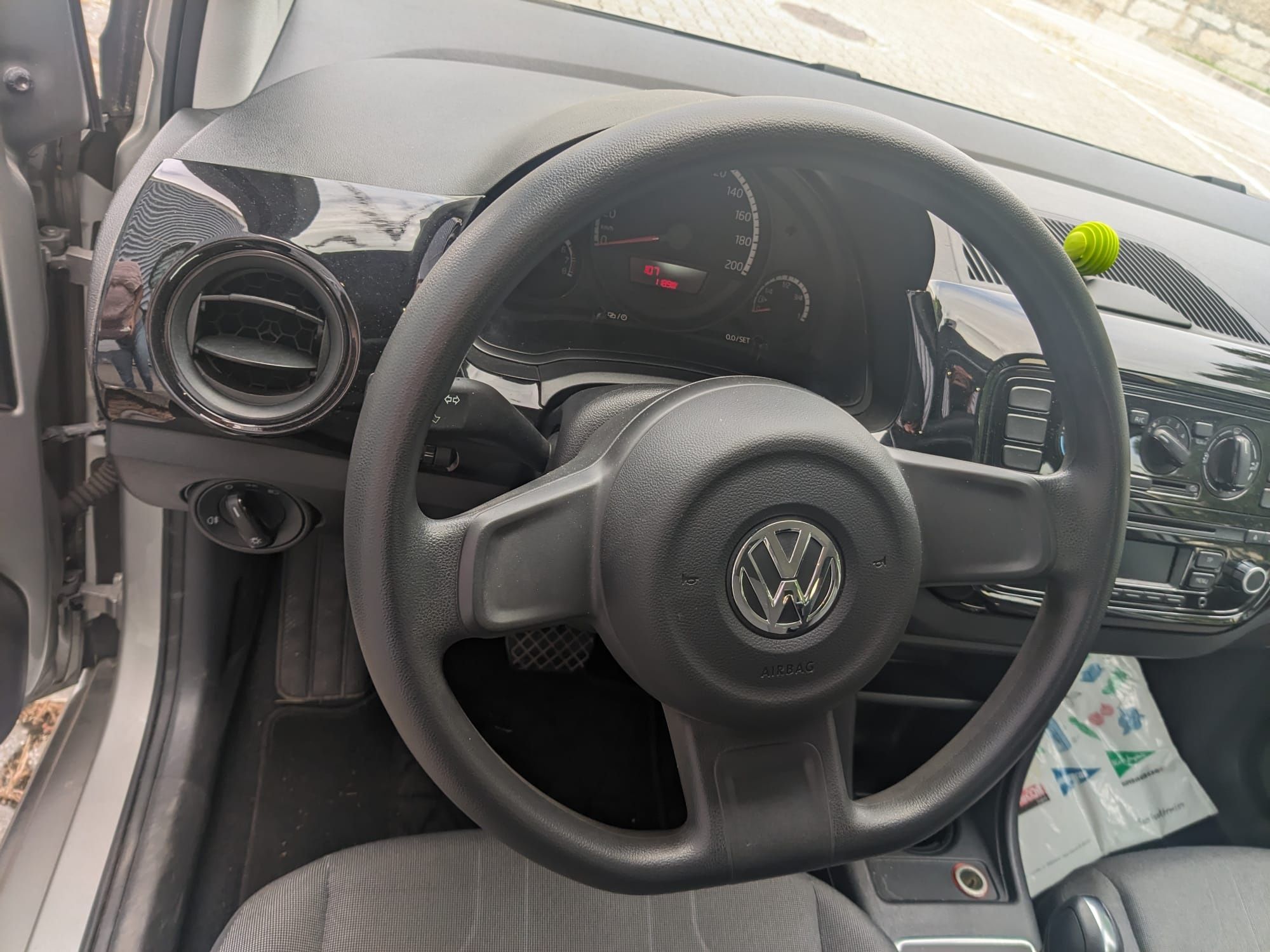 VW Up! 1.0 Move Automático | 2014 | Nacional | 61.000 km